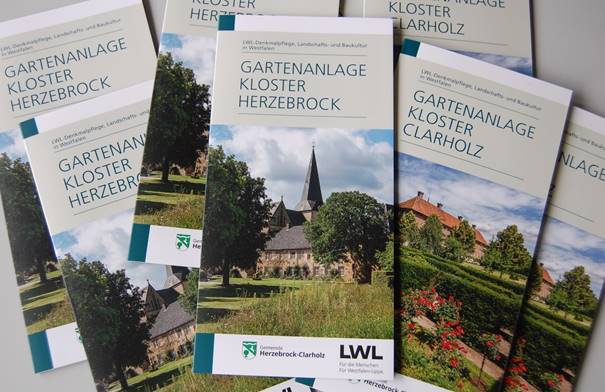 Neues Faltblatt im Rathaus HerzebrockClarholz Flyer zur Gartenanlage